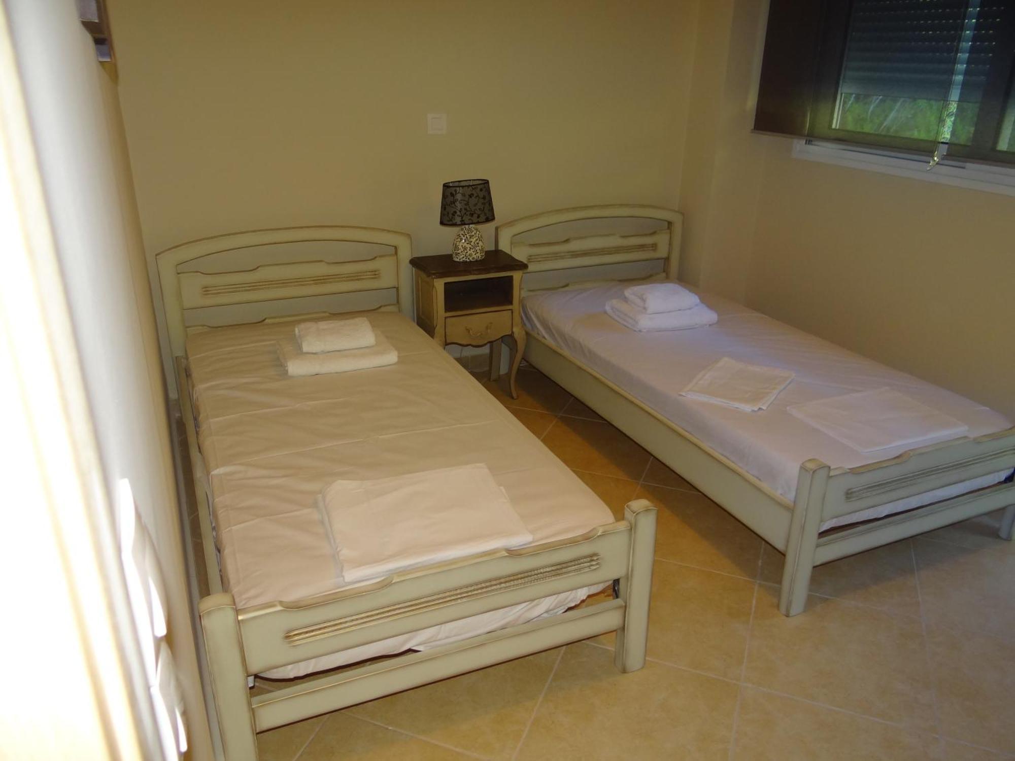 Aperanto House Paralia Loutsas Zimmer foto