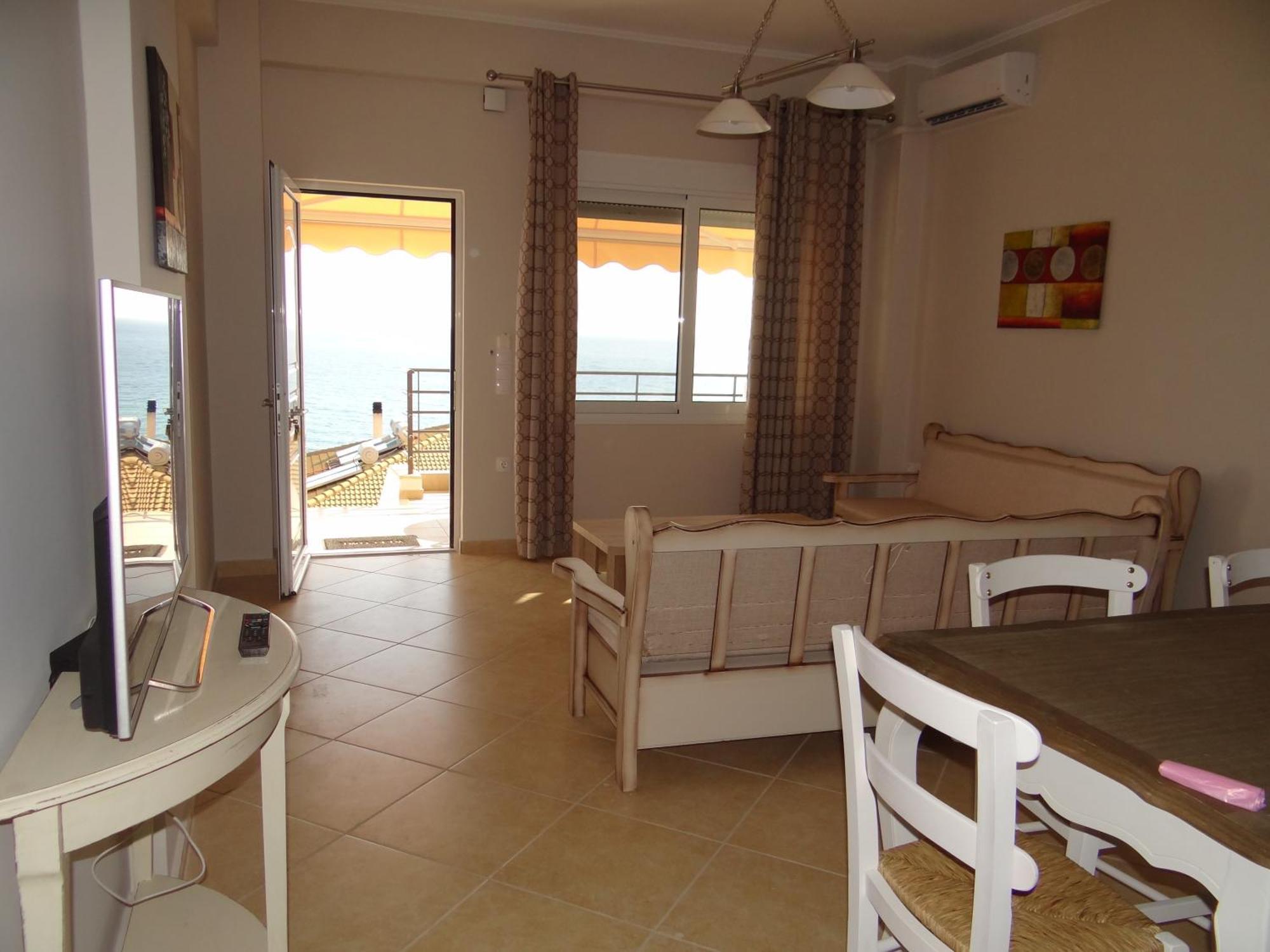 Aperanto House Paralia Loutsas Zimmer foto