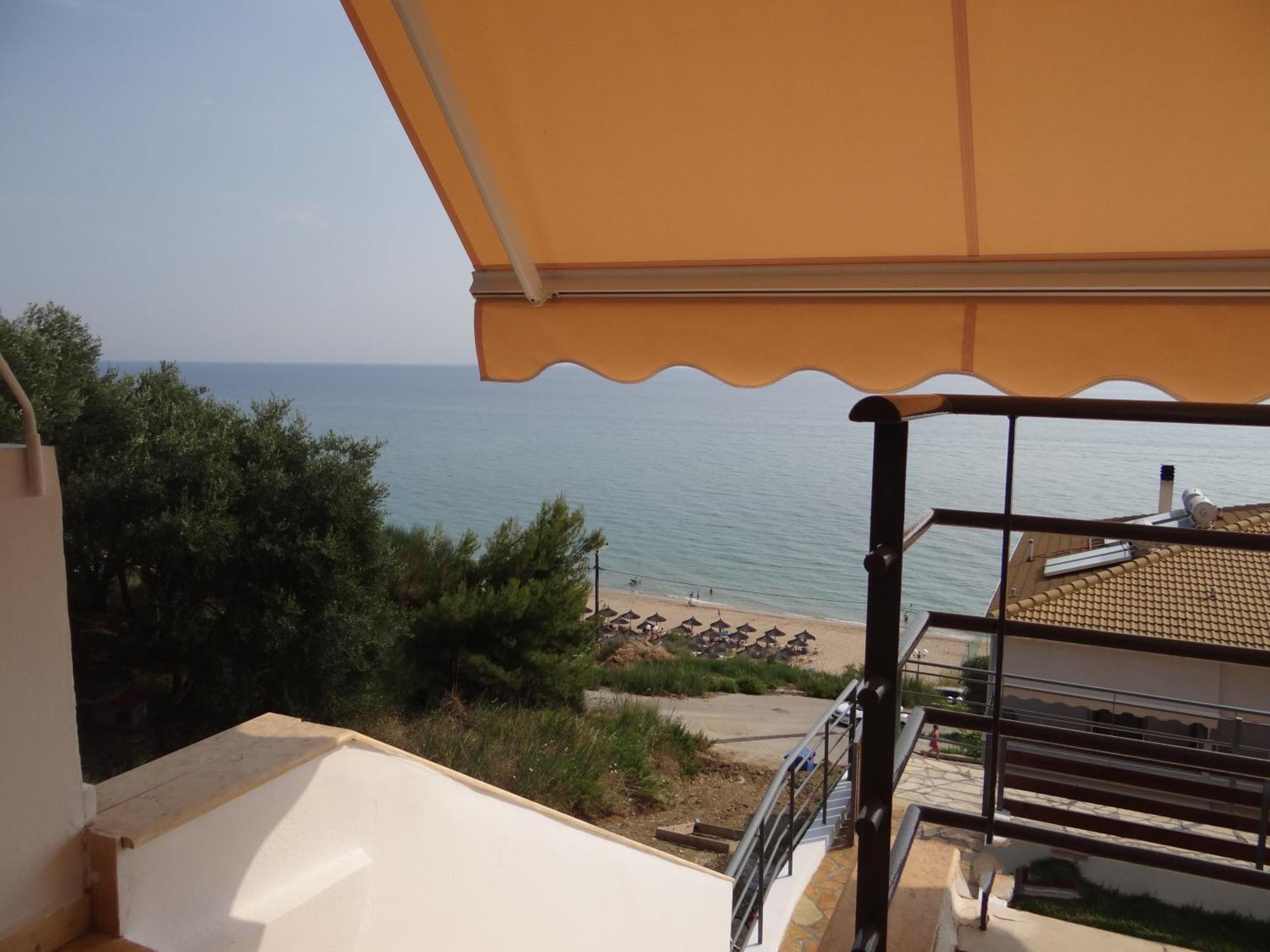 Aperanto House Paralia Loutsas Zimmer foto