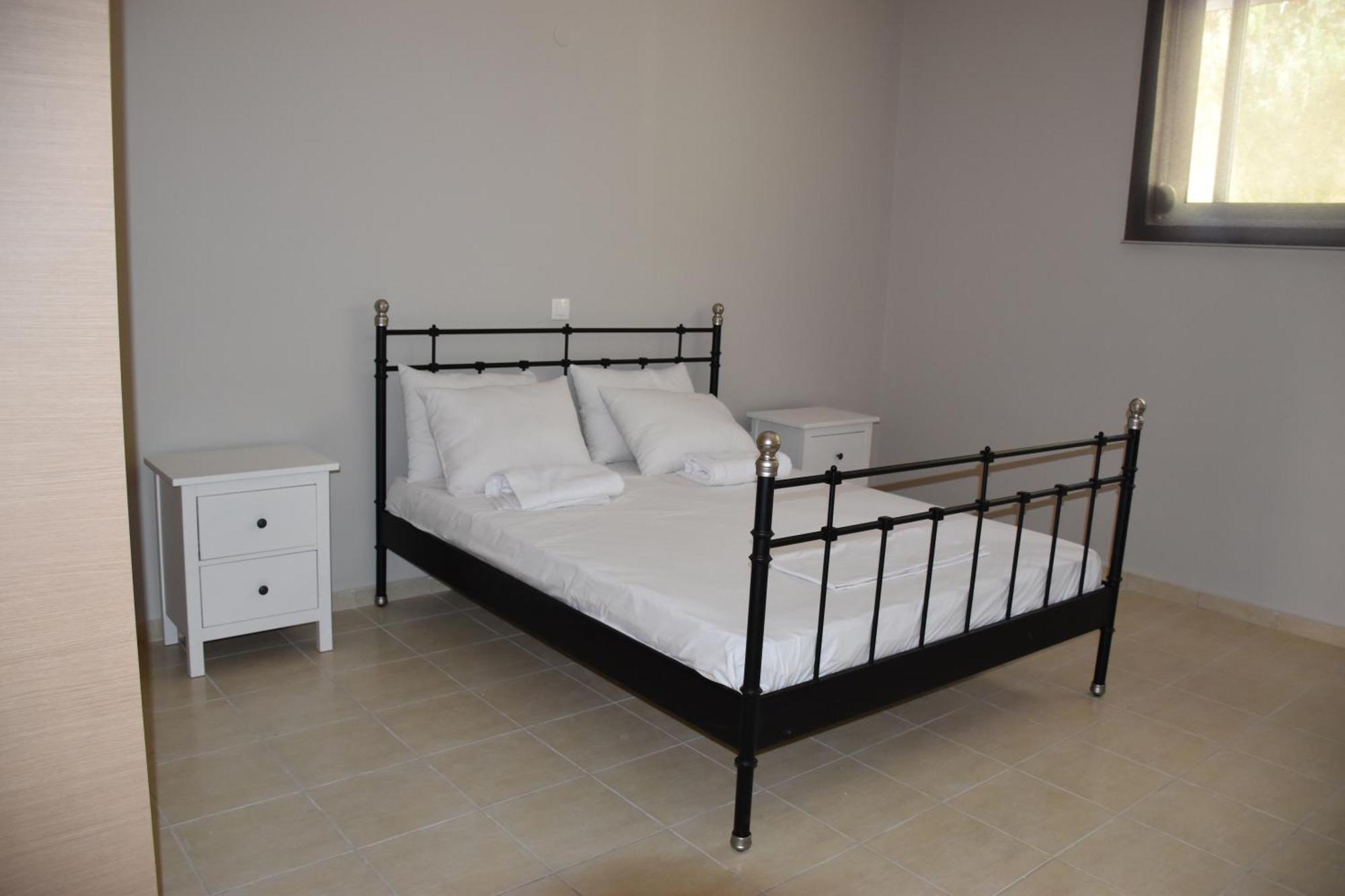 Aperanto House Paralia Loutsas Zimmer foto